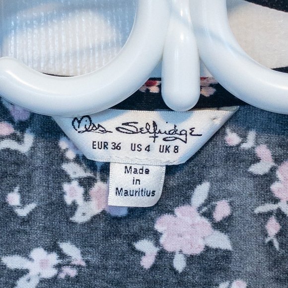 3/$30 ♥ Miss Selfridge Floral Print Wrap Cropped Top Size 4/XS/S - Picture 4 of 4